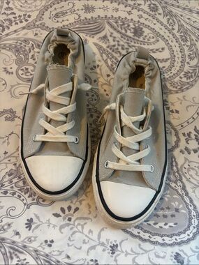 Women’s Gray Canvas Lace-Up Sneakers size 8.5